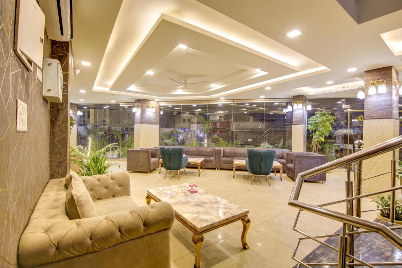 Hotel Park Tree Near Delhi Airport 新德里 外观 照片