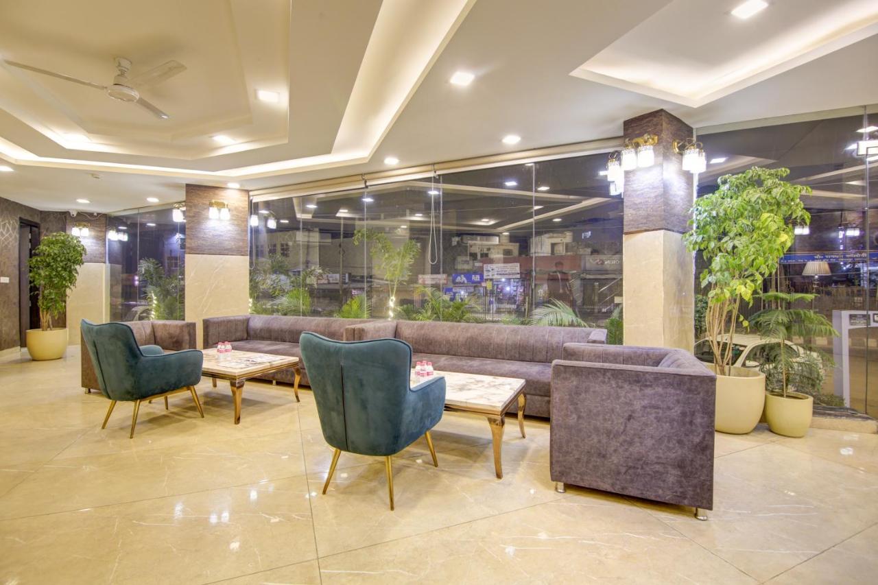 Hotel Park Tree Near Delhi Airport 新德里 外观 照片